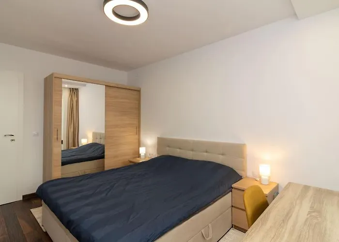 Georgi\'S 1 Bedroom Quiet Apartment With Garage